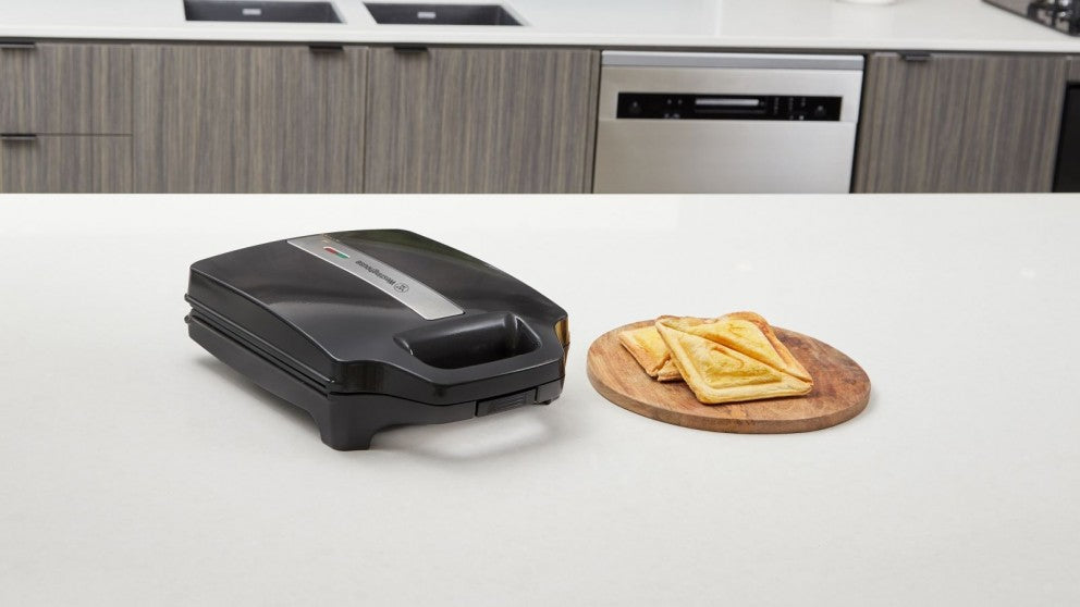 Westinghouse 4 Slice Sandwich Maker - Black WHSWM01K